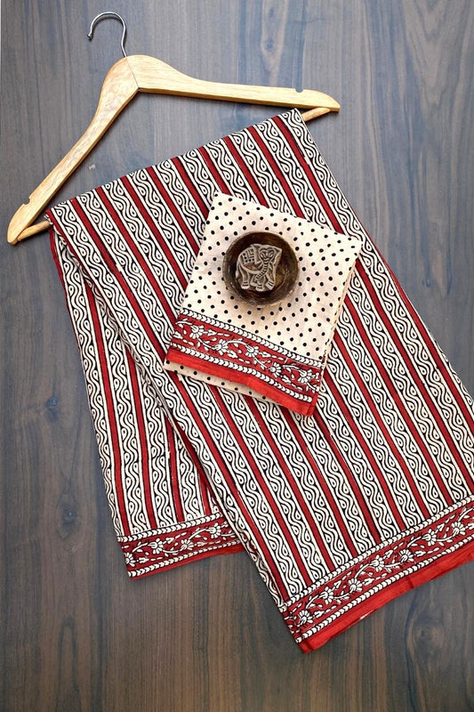 Bagru Straight Silli Off Red Base With Off White Silli Flower With Flower Jaal Border Hand Block Print Saree