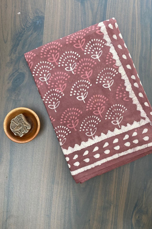 Puwara Small Butti With White Dabu Rabit Border Hand Block Print Cotton Saree