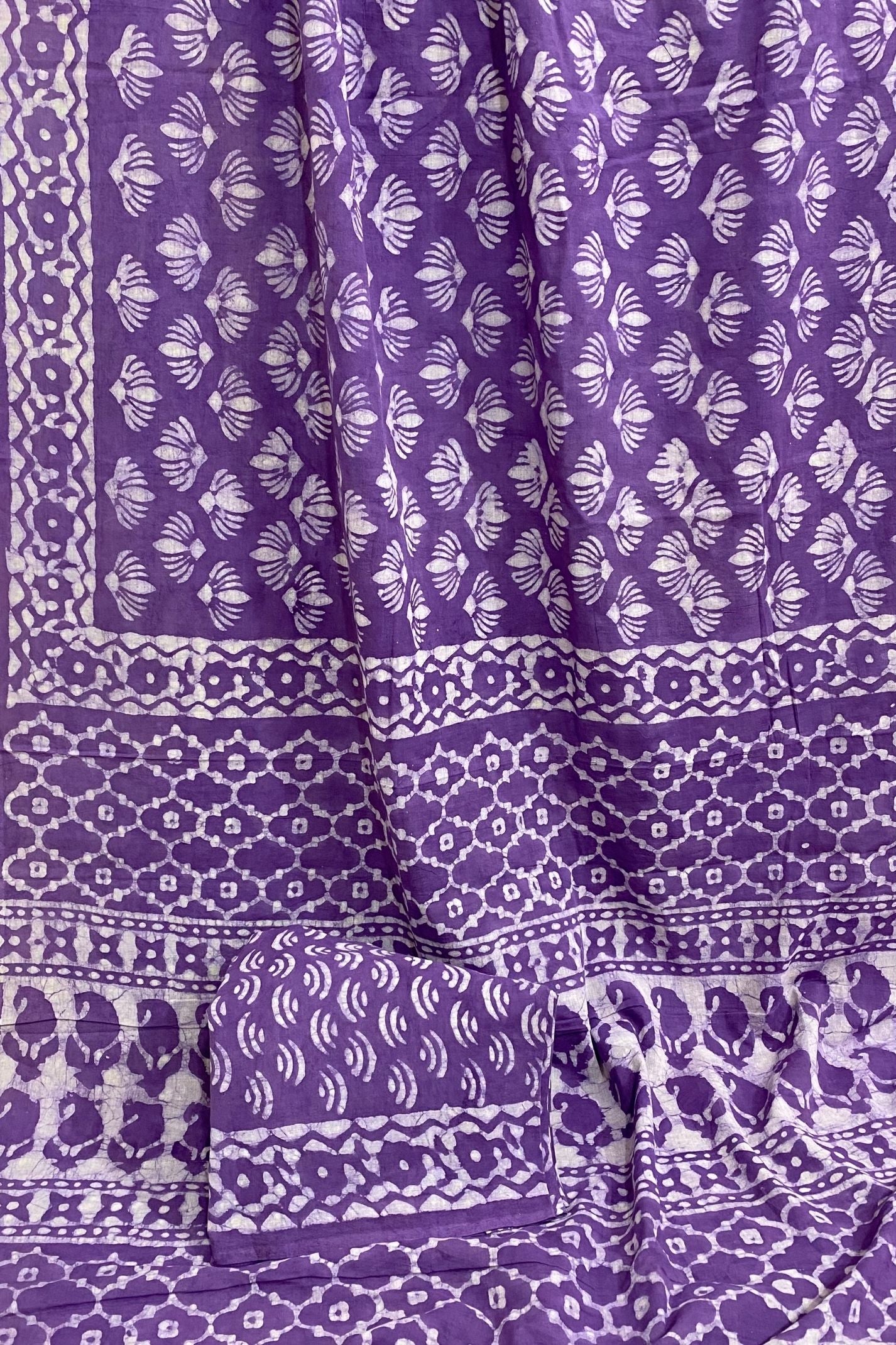 Small Butti Flower Mud Dabu off Purple Colour Hand Block Print Saree