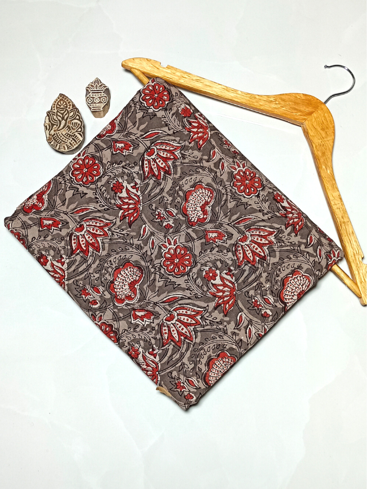 Jawtha Small Red Flower Jaal With Brown Leaves Print