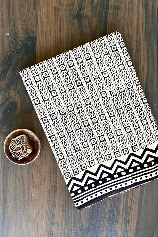 Geometric Straight Silli Bagru Print Off White Base With Black Silli With Zag Mix Border Black Colour Hand Block Print Saree