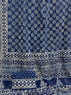 GHAD KI 2 KAAM CHOTI CHAKRI  BUTTI  INDIGO BASE WITH SINGLE KATLI BORDER HAND BLOCK PRINT