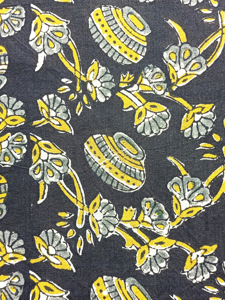 Bagru Kalamkari Yellow Matkii With Black Base Jaal Print