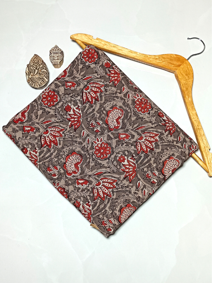 Jawtha Small Red Flower  Jaal With Brown Leaves Print