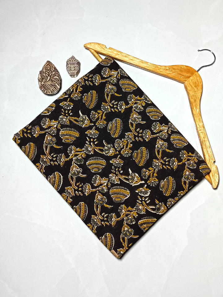 Bagru Kalamkari Yellow Matkii With Black Base Jaal Print