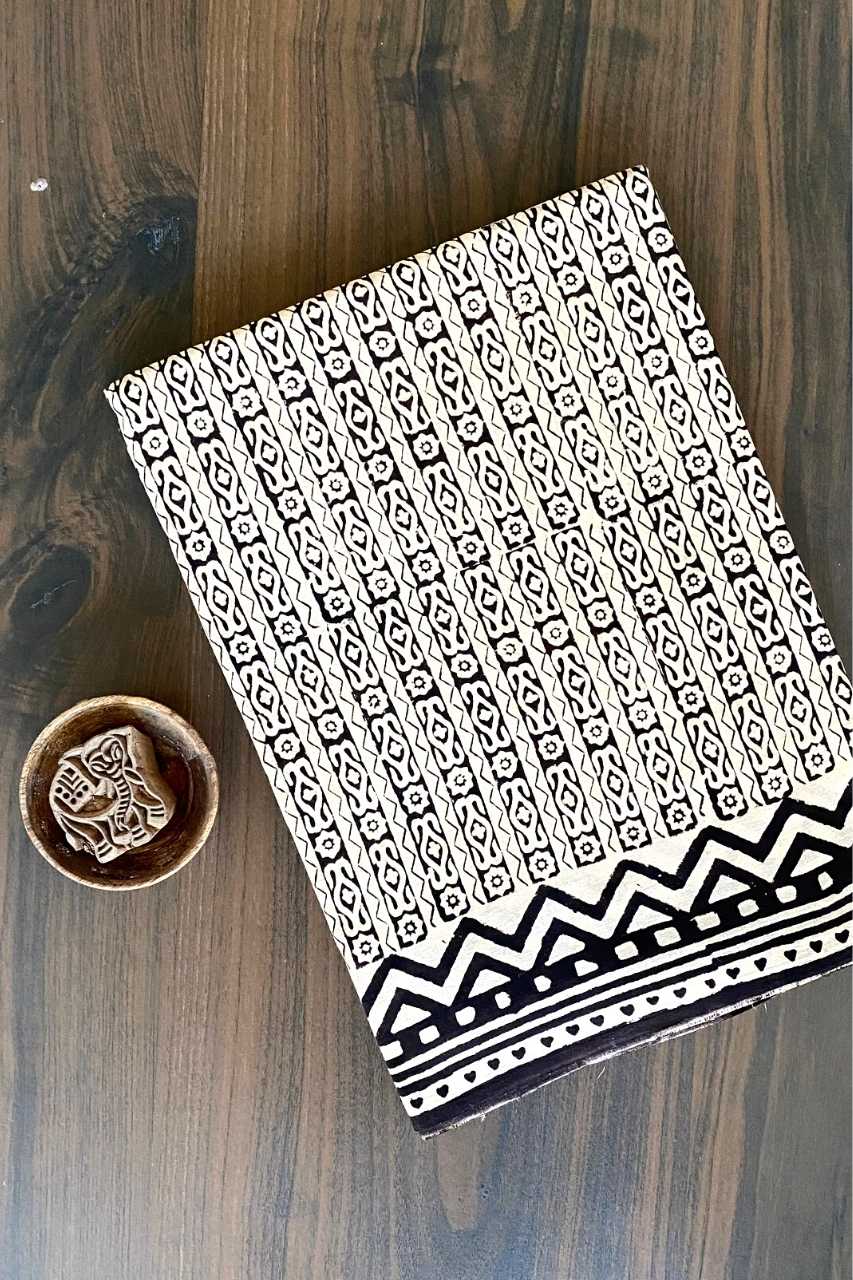 Geometric Straight Silli Bagru Print Off White Base With Black Silli W ...