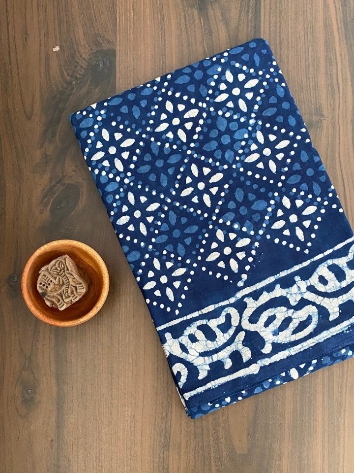 2 Kaam Chokdi Kalamkari Jaal Mud Dabu Indigo Base With Choti Keri Ki Ghad Ki Border Hand Block Print