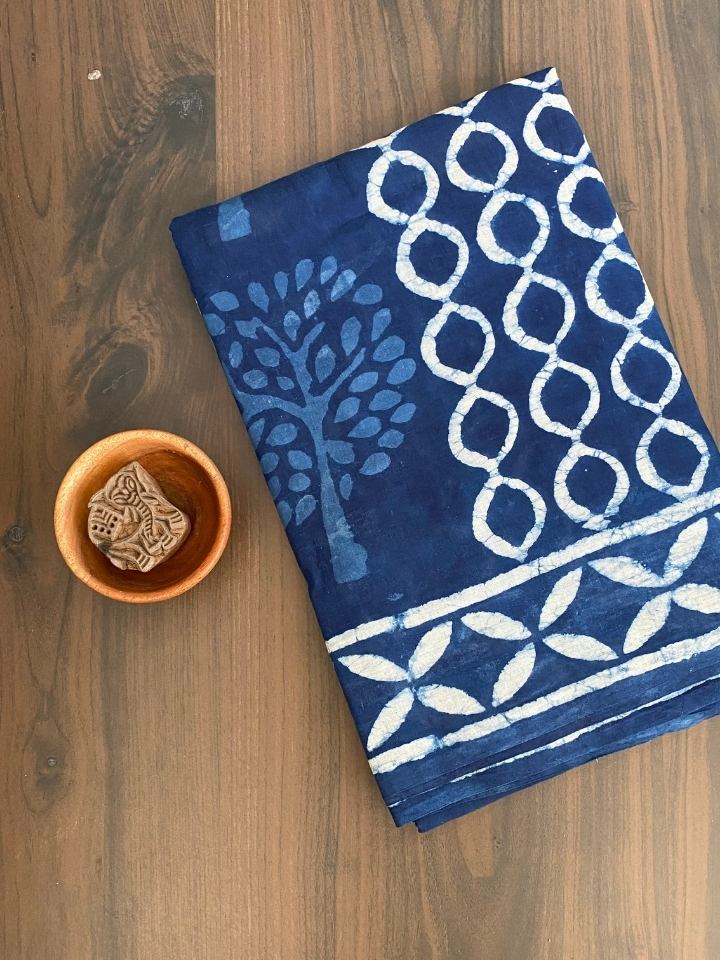 Choti Goli Butti Mud Dabu Base Indigo Tree With Krista Border Off White Hand Block Print